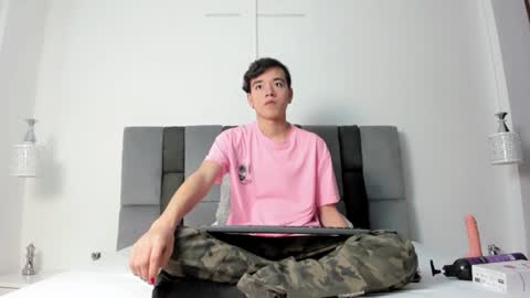 Snapshot of bunny_maxxi chatting on December 2024 12:40:02 PM bunny online show from December 2024 12:40:02 PM