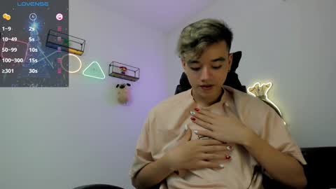 Snapshot of bunny_maxxi chatting on December 2024 03:30:01 PM bunny online show from December 2024 03:30:01 PM