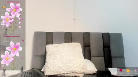 Snapshot of bunny_maxxi chatting on December 2024 12:08:02 PM bunny online show from December 2024 12:08:02 PM