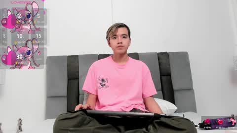 Snapshot of bunny_maxxi chatting on January 2025 01:05:02 PM bunny online show from January 2025 01:05:02 PM