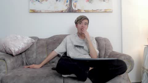 Snapshot of bunny_maxxi chatting on January 2025 03:43:01 PM bunny online show from January 2025 03:43:01 PM