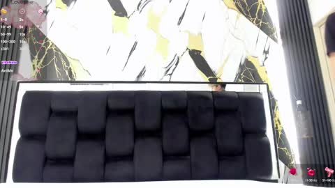 Snapshot of bunny_maxxi chatting on January 2025 01:01:01 PM bunny online show from January 2025 01:01:01 PM