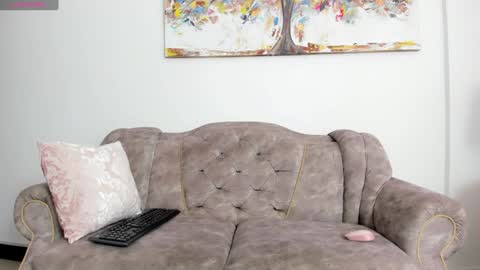 Snapshot of bunny_maxxi chatting on February 2025 03:39:01 PM bunny online show from February 2025 03:39:01 PM