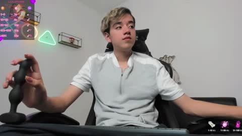 Snapshot of bunny_maxxi chatting on February 2025 03:47:01 PM bunny online show from February 2025 03:47:01 PM