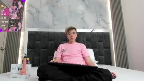 Snapshot of bunny_maxxi chatting on February 2025 03:12:02 PM bunny online show from February 2025 03:12:02 PM