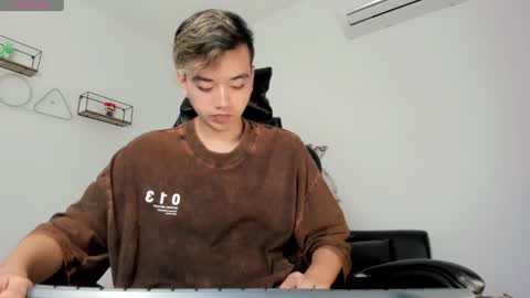 Snapshot of bunny_maxxi chatting on February 2025 12:26:02 PM bunny online show from February 2025 12:26:02 PM