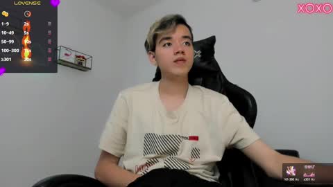 Snapshot of bunny_maxxi chatting on March 2025 03:20:01 PM bunny online show from March 2025 03:20:01 PM