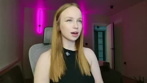 Snapshot of bunny_shinel chatting on June 2026 01:11:01 PM Mary online show from June 2026 01:11:01 PM