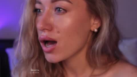 B U N N Y online show from September 2025 04:45:01 AM