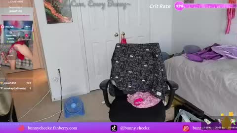 Snapshot of bunnycheekz chatting on May 2026 01:50:01 PM Tokki bunny online show from May 2026 01:50:01 PM