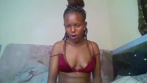 Snapshot of bunnydiva_ chatting on November 2025 01:22:01 AM bunnydiva_ online show from November 2025 01:22:01 AM