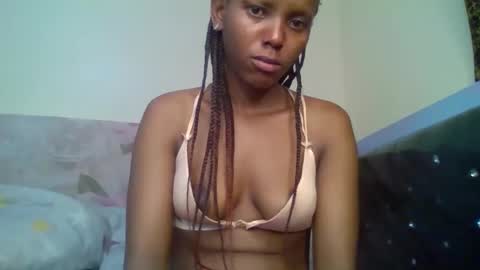 Snapshot of bunnydiva_ chatting on November 2025 01:39:01 AM bunnydiva_ online show from November 2025 01:39:01 AM