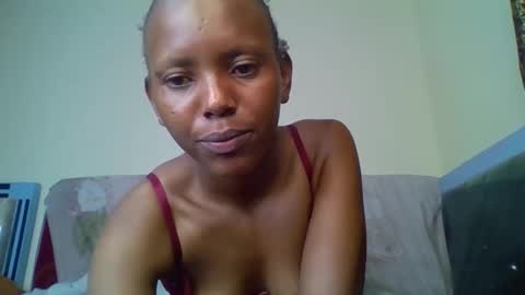 Snapshot of bunnydiva_ chatting on December 2025 04:45:02 PM bunnydiva_ online show from December 2025 04:45:02 PM