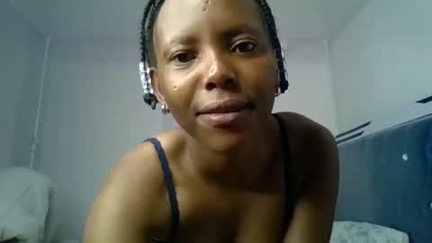 Snapshot of bunnydiva_ chatting on June 2026 12:12:02 AM bunnydiva_ online show from June 2026 12:12:02 AM