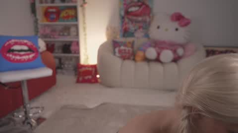 Snapshot of bunnydollstella chatting on January 2025 12:23:01 AM Stella online show from January 2025 12:23:01 AM