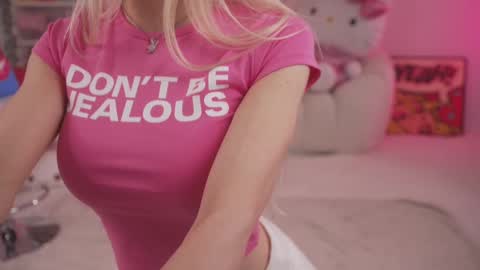 Snapshot of bunnydollstella chatting on March 2025 11:31:01 PM Stella online show from March 2025 11:31:01 PM