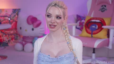 Snapshot of bunnydollstella chatting on October 2025 10:36:01 PM Stella online show from October 2025 10:36:01 PM