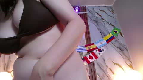 Snapshot of bunnyleahxxx chatting on June 2026 08:08:02 PM ANASTASIA online show from June 2026 08:08:02 PM