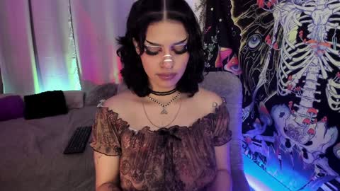   online show from January 2025 01:27:01 AM