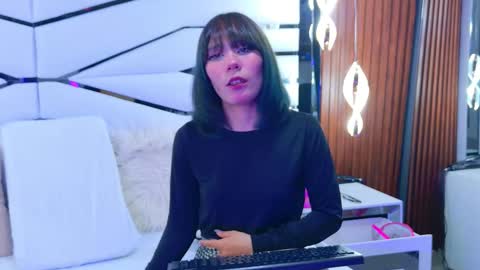 Bunny online show from December 2025 07:32:01 PM