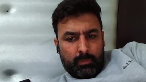 Snapshot of burlymonster chatting on December 2025 05:40:02 PM Hairy Arabian online show from December 2025 05:40:02 PM