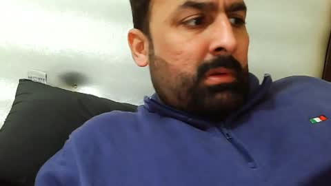 Snapshot of burlymonster chatting on December 2025 03:36:02 AM Hairy Arabian online show from December 2025 03:36:02 AM