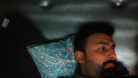 Snapshot of burlymonster chatting on December 2025 07:00:01 PM Hairy Arabian online show from December 2025 07:00:01 PM