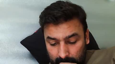 Snapshot of burlymonster chatting on December 2025 12:43:01 PM Hairy Arabian online show from December 2025 12:43:01 PM