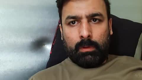 Snapshot of burlymonster chatting on December 2025 03:33:01 AM Hairy Arabian online show from December 2025 03:33:01 AM