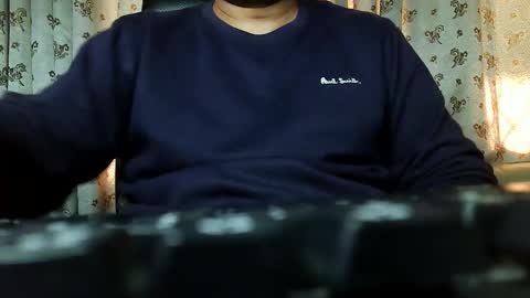 Snapshot of burlymonster chatting on January 2026 07:36:02 AM Hairy Arabian online show from January 2026 07:36:02 AM