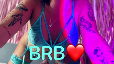 Lissa online show from November 2025 07:35:02 PM