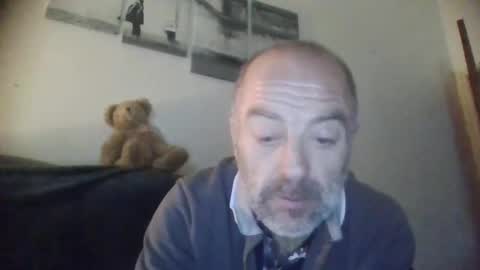 burnleyguy1977 online show from December 2024 01:39:01 AM