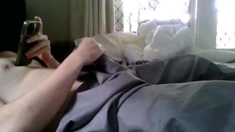 burnttoast01 online show from February 2026 12:20:01 AM