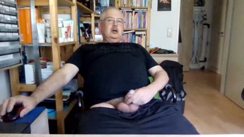 Snapshot of busibaer666 chatting on June 2026 02:49:02 PM busi online show from June 2026 02:49:02 PM