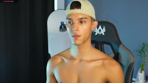 Buster independent model online show from May 2026 05:10:01 PM