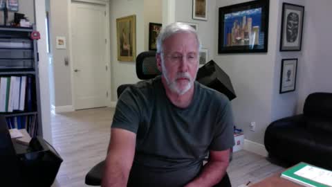 Snapshot of bustinout99 chatting on September 2025 06:42:01 PM afternoon wood online show from September 2025 06:42:01 PM