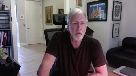 Snapshot of bustinout99 chatting on April 2026 05:44:01 PM afternoon wood online show from April 2026 05:44:01 PM