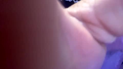 Snapshot of bustinyourbutt chatting on November 2025 04:40:01 AM bustinyourbutt online show from November 2025 04:40:01 AM