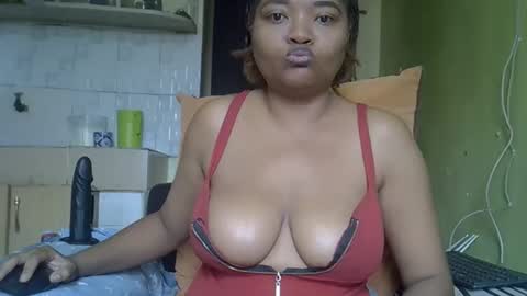busty kenzi online show from September 2025 11:10:01 AM
