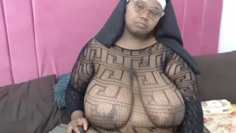 bustybmw001 online show from July 2026 05:53:02 PM