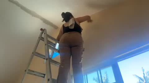 bustybuilder online show from July 2026 05:05:01 PM