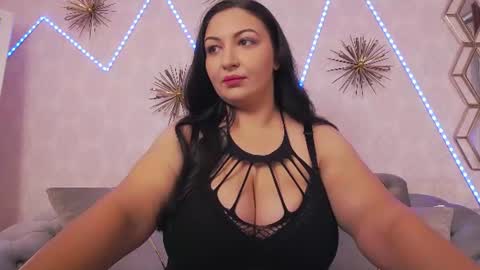      online between 6AM and 2PM EET almost everyday. online show from July 2026 03:24:02 AM