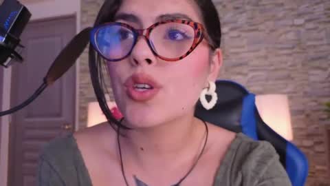Snapshot of butterflyx39 chatting on May 2026 08:38:01 PM Lia Butterfly online show from May 2026 08:38:01 PM