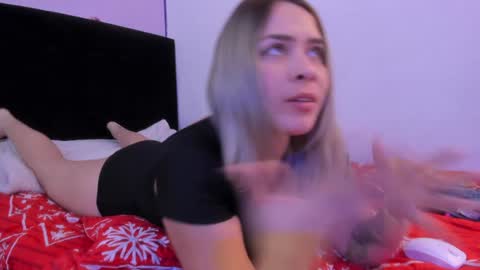     online show from December 2024 06:52:02 PM