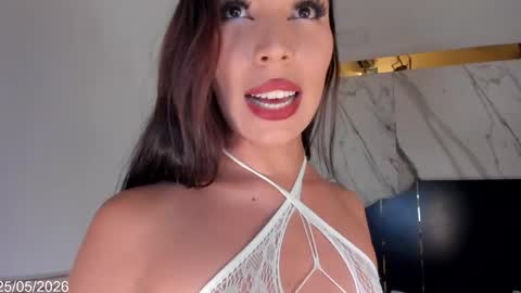 bylie_hills online show from May 2026 09:54:01 PM
