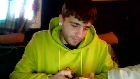 Snapshot of c2cv33x chatting on December 2024 09:17:02 AM tu papii online show from December 2024 09:17:02 AM