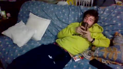 Snapshot of c2cv33x chatting on February 2025 05:39:02 PM tu papii online show from February 2025 05:39:02 PM