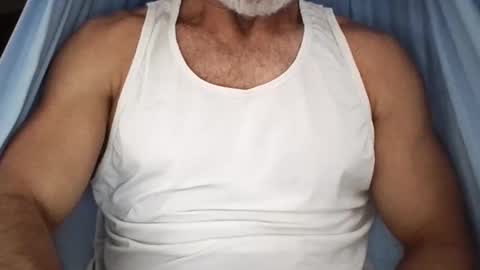 Ivan Iv4n0v online show from February 2025 01:24:01 PM