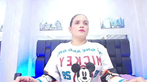 Carolina online show from January 2025 03:01:02 AM