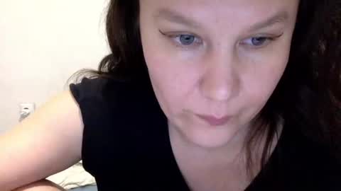 Lamb online show from September 2025 06:02:01 PM